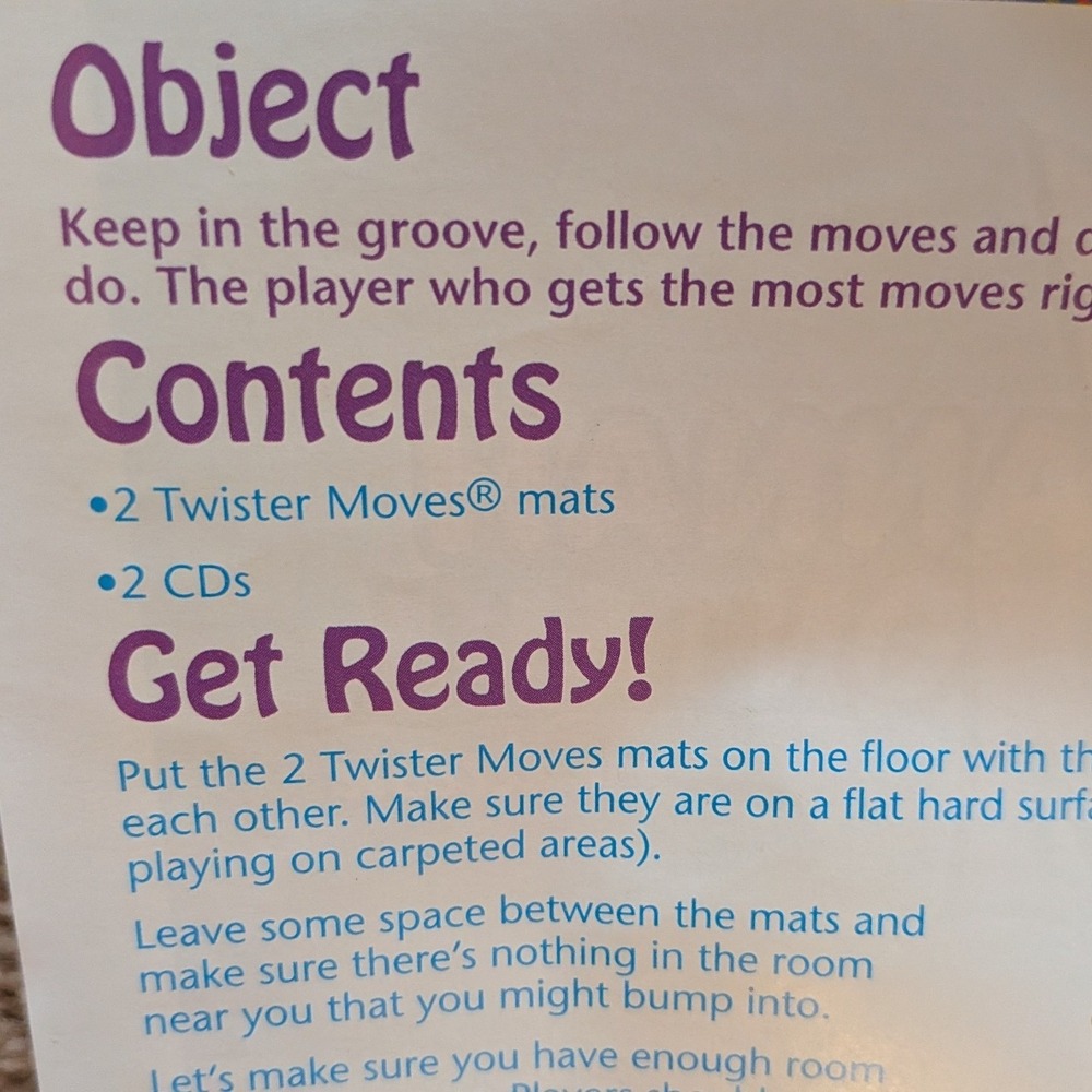 Disney Hannah Montana Twister Moves Board Game Milton Bradley Missing CD 1 - Picture 3 of 8